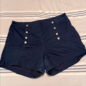 Rue21 double front button shorts 18